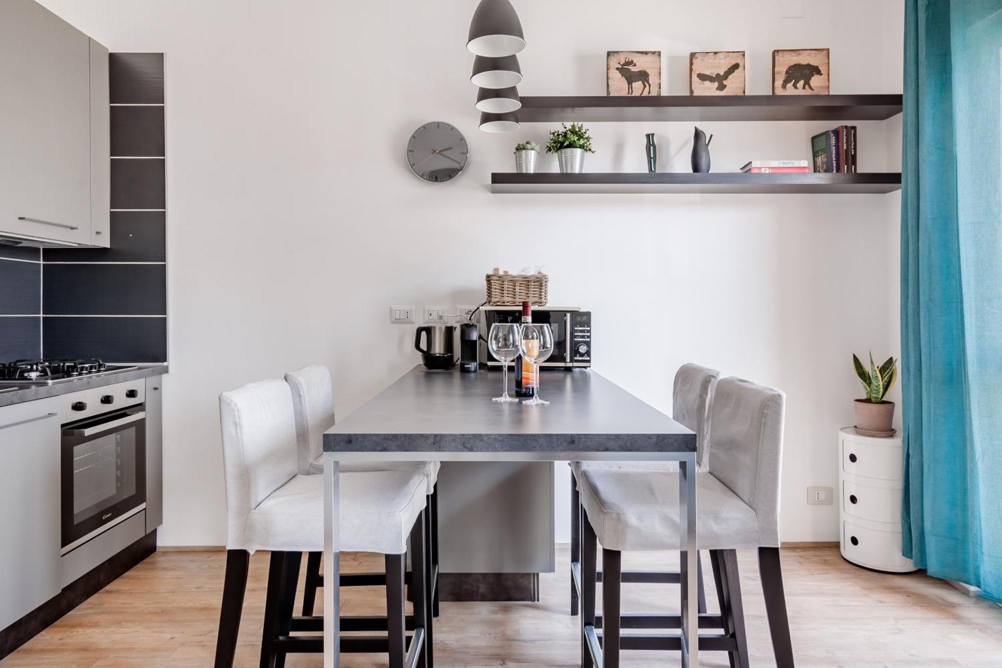 Open The Classic Wooden Shutters At A Cozy City Nest Florença Exterior foto